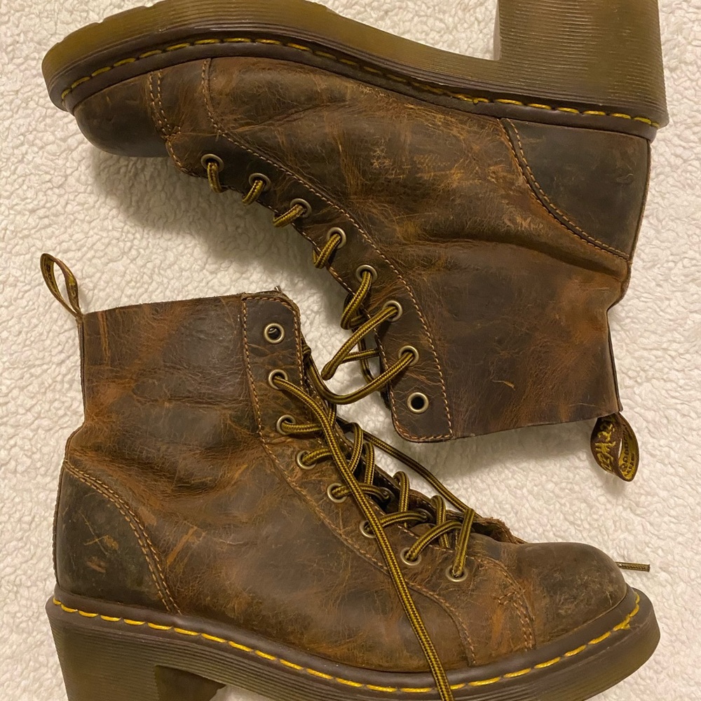 Dr. Marten Brown Boots